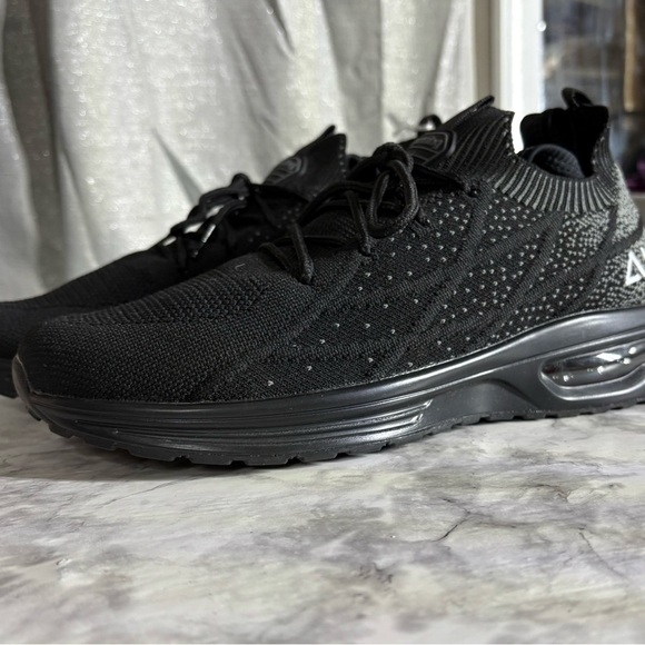 Men’s or woman’s Air running shoes, size 41.5 - Picture 5 of 16